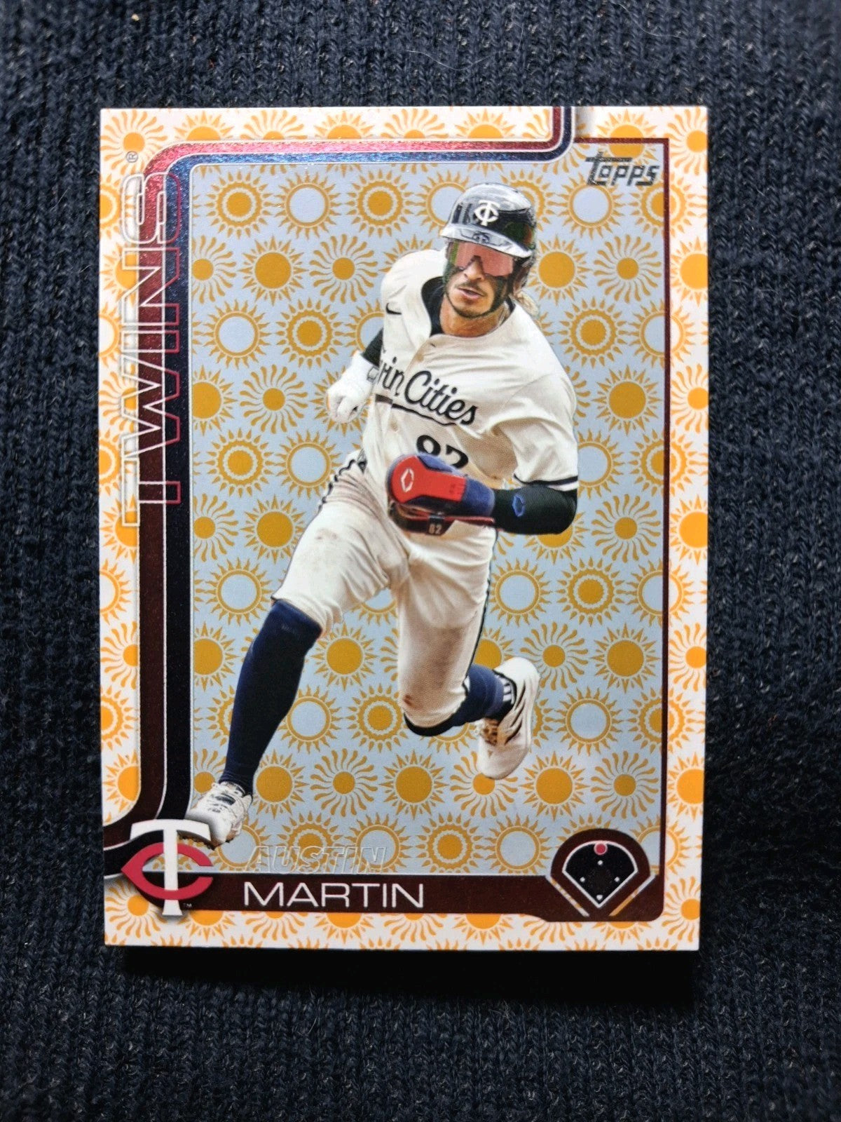 2026 Topps Baseball Series 2 AUSTIN MARTIN #595 [Holiday Sun] Minnesota Twins