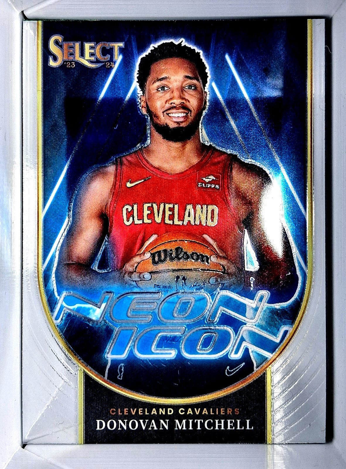 2023-24 Panini Select Donovan Mitchell Cleveland Cavaliers Neon Icon #19