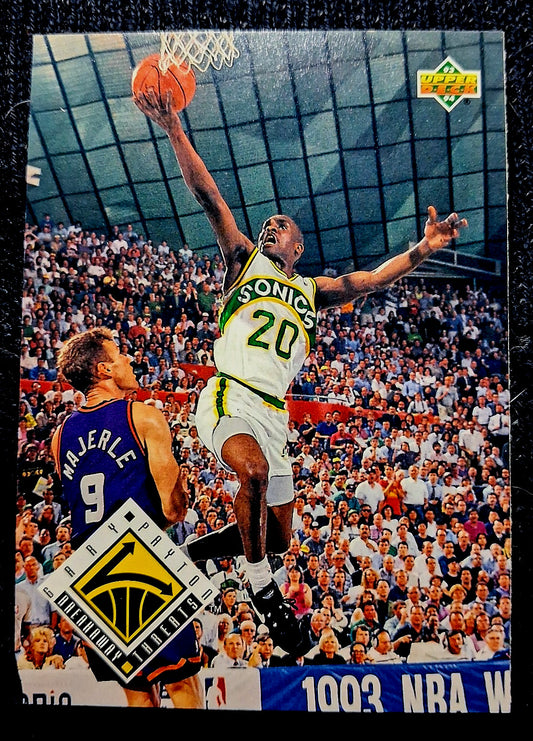 1993-94 Upper Deck #441 Gary Payton Breakaway Threat Supersonics Basketball Card